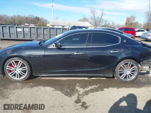 ✅ 2016 Maserati Ghibli S Q4 • VIN: ZAM57RTA3G1168869 • Лот: 43614724. Опубликован ранее на IAAI с пробегом 130 511 миль. Бесплатный доступ к архиву аукционных продаж из США и подробный отчёт об истории автомобиля на DreamBid. Изображение 14.