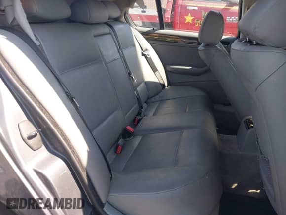 2003 BMW 3 Series 325i with VIN WBAEV334X3KL84673, listed as a IAAI auction lot 43072937 with 120,407 mi miles and . Bid and sale history available at DreamBid. Image 8.