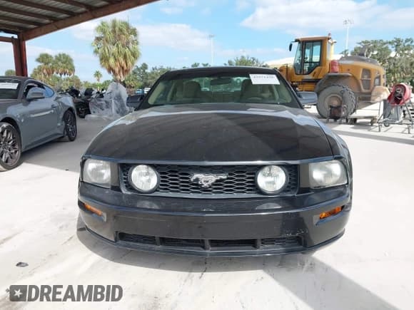 ✅ 2007 Ford Mustang GT Deluxe • VIN: 1ZVHT82H375278641 • Lot: 43571420. Listed on IAAI with 139,690 mi. Free auction sales archive from the USA and detailed vehicle history report at DreamBid. Image 12.