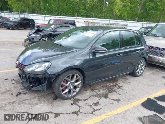 ✅ 2013 Volkswagen Golf GTI Driver's Edition • VIN: WVWHV7AJ8DW130180 • Лот: 42350696. Опубликован ранее на IAAI с пробегом 149 752 миль. Бесплатный доступ к архиву аукционных продаж из США и подробный отчёт об истории автомобиля на DreamBid. Изображение 2.