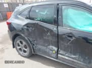 ✅ 2023 Ford Escape ST-Line Select • VIN: 1FMCU9NZ3PUA99506 • Lot: 41799950. Wystawiony na IAAI z przebiegiem 18 343 mil. Bezpłatny archiwum sprzedaży aukcyjnych z USA i szczegółowy raport historii pojazdu na DreamBid. Zdjęcie 6.