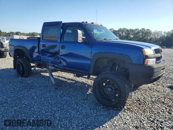 2004 Chevrolet Silverado 2500HD LS with VIN 1GCHK23274F187312, listed as a Copart auction lot 85894775 with 213,295 mi miles and Salvage title. Bid and sale history available at DreamBid. Image 4.