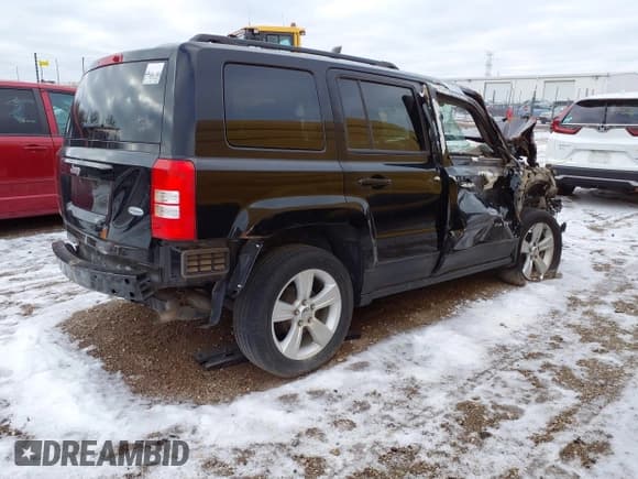 ✅ 2017 Jeep Patriot High Altitude • VIN: 1C4NJPFA1HD145466 • Лот: 40928461. Опубликован ранее на IAAI с пробегом 72 170 миль. Бесплатный доступ к архиву аукционных продаж из США и подробный отчёт об истории автомобиля на DreamBid. Изображение 4.