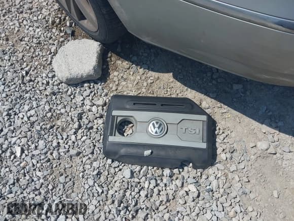 ✅ 2013 Volkswagen CC R-Line • VIN: WVWBN7AN9DE564929 • Lot: 42986832. Wystawiony na IAAI z przebiegiem Nie podano. Bezpłatny archiwum sprzedaży aukcyjnych z USA i szczegółowy raport historii pojazdu na DreamBid. Zdjęcie 12.