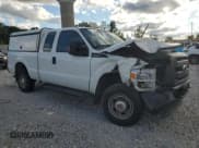 ✅ 2015 Ford F-250 XLT • VIN: 1FT7X2B60FEA46026 • Lot: 70583225. Wystawiony na Copart z przebiegiem 233 005 mil. Bezpłatny archiwum sprzedaży aukcyjnych z USA i szczegółowy raport historii pojazdu na DreamBid. Zdjęcie 4.
