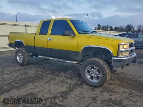 ✅ 1997 Chevrolet Silverado 1500 • VIN: 2GCEK19R3V1276692 • Lot: 94950975. Listed on Copart with 175,827 mi. Free auction sales archive from the USA and detailed vehicle history report at DreamBid. Image 4.