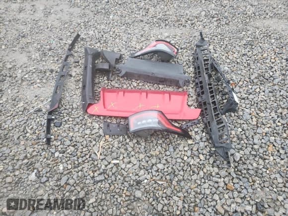 ✅ 2020 Land Rover Range Rover Sport HST • VIN: SALWS2RU5LA701680 • Лот: 85930965. Опубликован ранее на Copart с пробегом 60 550 миль. Бесплатный доступ к архиву аукционных продаж из США и подробный отчёт об истории автомобиля на DreamBid. Изображение 13.