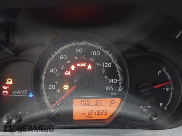 ✅ 2015 Toyota Yaris L • VIN: VNKKTUD38FA041109 • Lot: 42565781. Listed on IAAI with 124,929 mi. Free auction sales archive from the USA and detailed vehicle history report at DreamBid. Image 7.