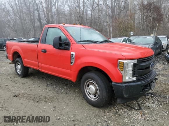 ✅ 2019 Ford F-350 XL • VIN: 1FTBF3A65KEF57066 • Lot: 79521154. Listed on Copart with 172,140 mi. Free auction sales archive from the USA and detailed vehicle history report at DreamBid. Image 4.