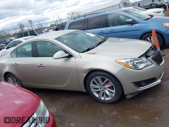 ✅ 2014 Buick Regal Premium I • VIN: 2G4GN5EX0E9169205 • Lot: 42037716. Listed on IAAI with 157,452 mi. Free auction sales archive from the USA and detailed vehicle history report at DreamBid. Image 13.
