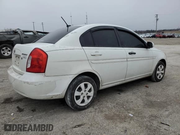 ✅ 2010 Hyundai Accent GLS • VIN: KMHCN4AC6AU413917 • Лот: 84208854. Опубликован ранее на Copart с пробегом 195 739 миль. Бесплатный доступ к архиву аукционных продаж из США и подробный отчёт об истории автомобиля на DreamBid. Изображение 3.