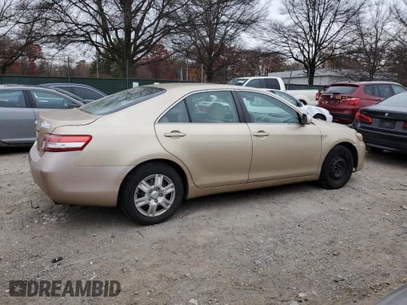 ✅ 2011 Toyota Camry LE • VIN: 4T1BF3EK0BU603752 • Lot: 93420765. Listed on Copart with 209,359 mi. Free auction sales archive from the USA and detailed vehicle history report at DreamBid. Image 3.