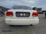 ✅ 1998 Honda Civic LX • VIN: 2HGEJ6674WH574939 • Лот: 94736015. Опубликован ранее на Copart с пробегом 114 849 миль. Бесплатный доступ к архиву аукционных продаж из США и подробный отчёт об истории автомобиля на DreamBid. Изображение 6.