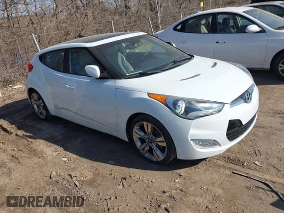 ✅ 2014 Hyundai Veloster • VIN: KMHTC6AD6EU194151 • Lot: 41775835. Wystawiony na IAAI z przebiegiem 111 136 mil. Bezpłatny archiwum sprzedaży aukcyjnych z USA i szczegółowy raport historii pojazdu na DreamBid. Zdjęcie 1.
