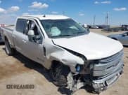 ✅ 2019 Ford F-250 XL • VIN: 1FT7W2BT2KED64300 • Lot: 43325977. Wystawiony na IAAI z przebiegiem 278 486 mil. Bezpłatny archiwum sprzedaży aukcyjnych z USA i szczegółowy raport historii pojazdu na DreamBid. Zdjęcie 1.