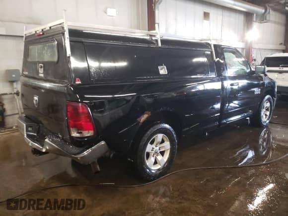 2015 Ram 1500 Tradesman with VIN 3C6JR6DG1FG580942, listed as a Copart auction lot 44526565 with 191,094 mi miles and Salvage title. Bid and sale history available at DreamBid. Image 3.