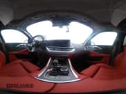 ✅ 2024 BMW XM • VIN: 5YM23CS0XR9U57042 • Лот: 40467269. Опубликован ранее на IAAI с пробегом 2 888 миль. Бесплатный доступ к архиву аукционных продаж из США и подробный отчёт об истории автомобиля на DreamBid. Изображение 24.