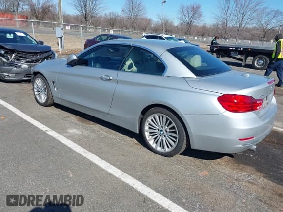 ✅ 2015 BMW 4 Series 435i xDrive • VIN: WBA3T7C50FPW79740 • Lot: 41740148. Wystawiony na IAAI z przebiegiem 90 205 mil. Bezpłatny archiwum sprzedaży aukcyjnych z USA i szczegółowy raport historii pojazdu na DreamBid. Zdjęcie 3.