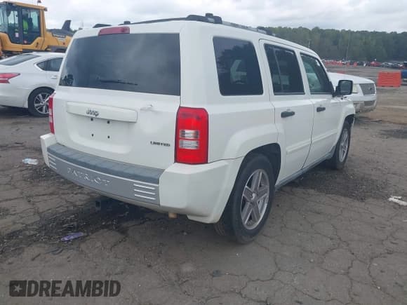 ✅ 2007 Jeep Patriot Limited • VIN: 1J8FT48W47D401631 • Lot: 43309240. Listed on IAAI with 148,523 mi. Free auction sales archive from the USA and detailed vehicle history report at DreamBid. Image 4.