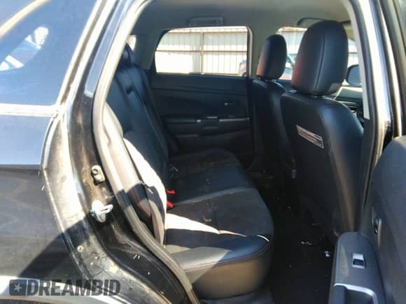 2018 Mitsubishi Outlander SE с VIN JA4AR3AWXJU013308, выставлен на аукционе IAAI как лот 42142171 с пробегом 85 848 миль миль и . История ставок и продаж доступна на DreamBid. Изображение 8.