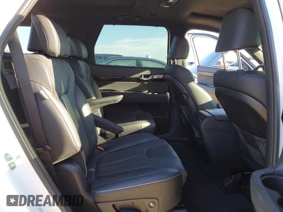 2024 Hyundai Palisade Calligraphy с VIN KM8R74GE7RU654684, выставлен на аукционе Copart как лот 73977654 с пробегом 4 772 миль миль и Списание • Salvage title. История ставок и продаж доступна на DreamBid. Изображение 11.