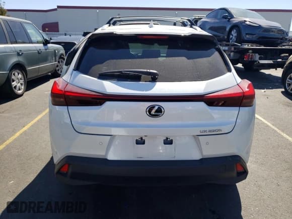 ✅ 2024 Lexus UX 250h • VIN: JTHX6JBH3R2187983 • Lot: 73429324. Listed on Copart with 14,549 mi. Free auction sales archive from the USA and detailed vehicle history report at DreamBid. Image 6.