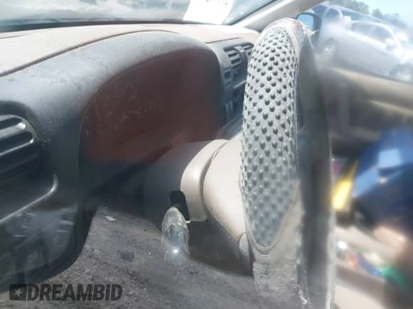 ✅ 2000 Honda Passport LX • VIN: 4S6DM58W1Y4417808 • Лот: 41994267. Опубликован ранее на IAAI с пробегом Не указан. Бесплатный доступ к архиву аукционных продаж из США и подробный отчёт об истории автомобиля на DreamBid. Изображение 7.