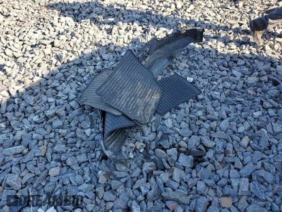 ✅ 2019 Chevrolet Equinox LT • VIN: 3GNAXWEUXKS540778 • Лот: 69152344. Опубликован ранее на Copart с пробегом 96 626 миль. Бесплатный доступ к архиву аукционных продаж из США и подробный отчёт об истории автомобиля на DreamBid. Изображение 15.