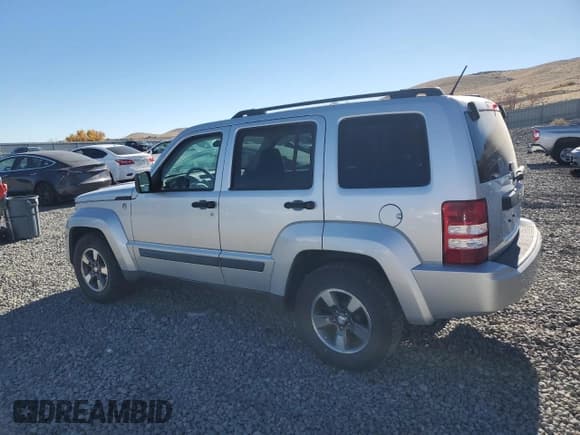 ✅ 2008 Jeep Liberty Sport • VIN: 1J8GN28K18W141727 • Лот: 90200885. Опубликован ранее на Copart с пробегом 190 309 миль. Бесплатный доступ к архиву аукционных продаж из США и подробный отчёт об истории автомобиля на DreamBid. Изображение 2.