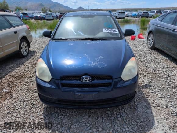 2009 Hyundai Accent GS z VIN KMHCM36C19U113008, wystawiony jako Copart lot #58562935 z przebiegiem 142 717 mil mil oraz Szkoda całkowita • Salvage title. Historia ofert i sprzedaży dostępna na DreamBid. Obrazek 5.