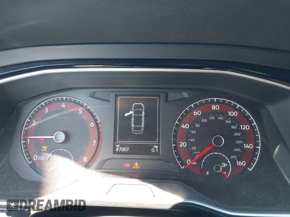 ✅ 2020 Volkswagen Jetta S • VIN: 3VWN57BU7LM008255 • Lot: 43458070. Wystawiony na IAAI z przebiegiem 87 007 mil. Bezpłatny archiwum sprzedaży aukcyjnych z USA i szczegółowy raport historii pojazdu na DreamBid. Zdjęcie 7.