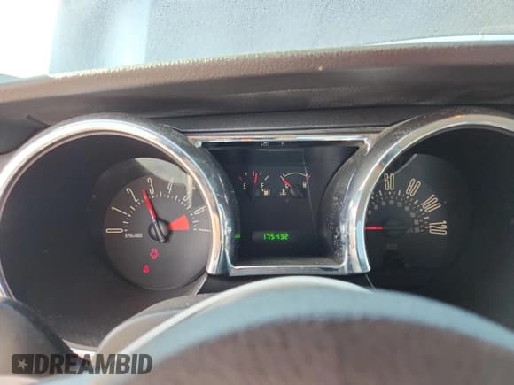 ✅ 2009 Ford Mustang • VIN: 1ZVHT80N295114874 • Лот: 70127945. Опубликован ранее на Copart с пробегом 175 432 миль. Бесплатный доступ к архиву аукционных продаж из США и подробный отчёт об истории автомобиля на DreamBid. Изображение 9.