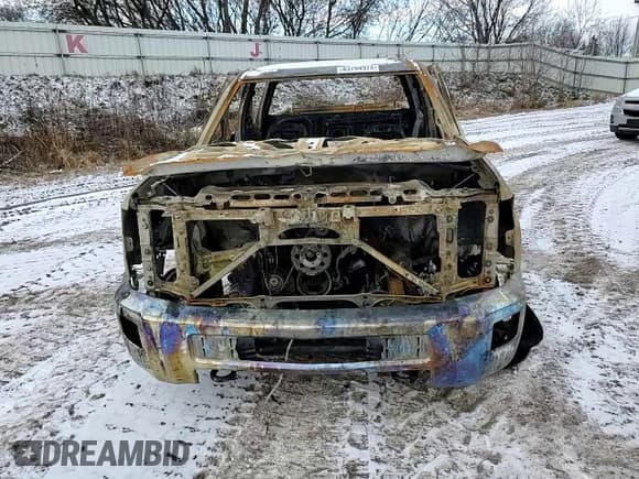 ✅ 2018 Chevrolet Silverado 2500HD LT • VIN: 1GC1KVEG6JF122054 • Lot: 83764974. Wystawiony na Copart z przebiegiem Nie podano. Bezpłatny archiwum sprzedaży aukcyjnych z USA i szczegółowy raport historii pojazdu na DreamBid. Zdjęcie 11.