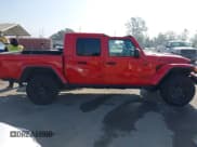 ✅ 2021 Jeep Gladiator Mojave • VIN: 1C6JJTEG4ML525003 • Lot: 43056583. Wystawiony na IAAI z przebiegiem 46 020 mil. Bezpłatny archiwum sprzedaży aukcyjnych z USA i szczegółowy raport historii pojazdu na DreamBid. Zdjęcie 14.