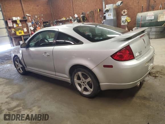 ✅ 2007 Pontiac G5 GT • VIN: 1G2AN15B977102554 • Lot: 66718085. Listed on Copart with 92,733 mi. Free auction sales archive from the USA and detailed vehicle history report at DreamBid. Image 2.