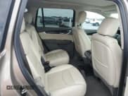 ✅ 2022 Cadillac XT6 Premium Luxury • VIN: 1GYKPCRS1NZ141358 • Lot: 71408635. Wystawiony na Copart z przebiegiem 42 485 mil. Bezpłatny archiwum sprzedaży aukcyjnych z USA i szczegółowy raport historii pojazdu na DreamBid. Zdjęcie 10.