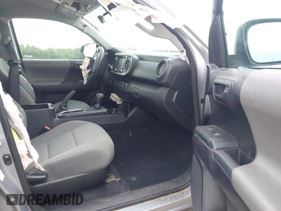 ✅ 2020 Toyota Tacoma SR5 • VIN: 3TMCZ5AN1LM312937 • Lot: 43089442. Wystawiony na IAAI z przebiegiem 48 641 mil. Bezpłatny archiwum sprzedaży aukcyjnych z USA i szczegółowy raport historii pojazdu na DreamBid. Zdjęcie 5.