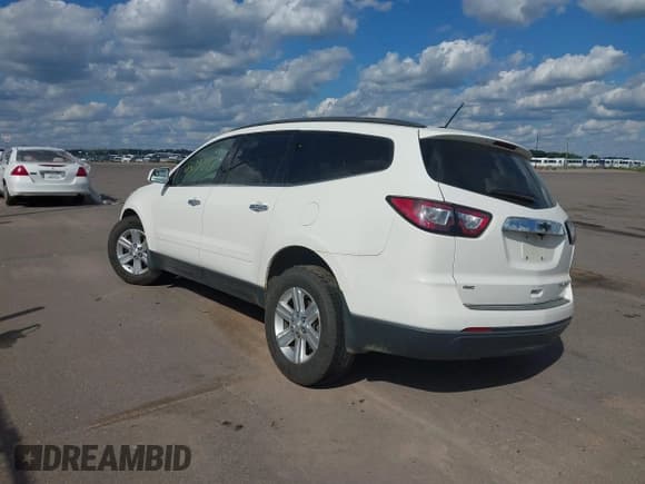 ✅ 2013 Chevrolet Traverse LT • VIN: 1GNKVJKD9DJ189724 • Lot: 43037197. Wystawiony na IAAI z przebiegiem 156 728 mil. Bezpłatny archiwum sprzedaży aukcyjnych z USA i szczegółowy raport historii pojazdu na DreamBid. Zdjęcie 3.