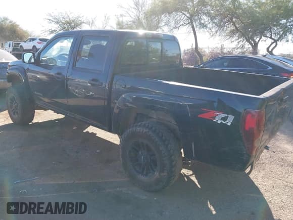 ✅ 2004 Chevrolet Colorado 1SF LS Z71 • VIN: 1GCDT136548220675 • Лот: 43565152. Опубликован ранее на IAAI с пробегом 268 330 миль. Бесплатный доступ к архиву аукционных продаж из США и подробный отчёт об истории автомобиля на DreamBid. Изображение 3.