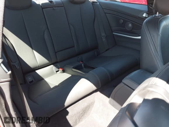 ✅ 2018 BMW 4 Series 430i xDrive • VIN: WBA4W5C55JAA49484 • Lot: 42820586. Listed on IAAI with 21,514 mi. Free auction sales archive from the USA and detailed vehicle history report at DreamBid. Image 8.