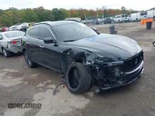 ✅ 2018 Maserati Levante GranSport • VIN: ZN661XUS3JX302174 • Лот: 43435960. Опубликован ранее на IAAI с пробегом 68 643 миль. Бесплатный доступ к архиву аукционных продаж из США и подробный отчёт об истории автомобиля на DreamBid. Изображение 1.