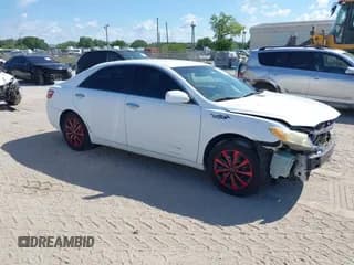 ✅ 2008 Toyota Camry LE • VIN: 4T1BE46KX8U770281 • Lot: 41857629. Listed on IAAI with 243,771 mi. Free auction sales archive from the USA and detailed vehicle history report at DreamBid. Image 1.