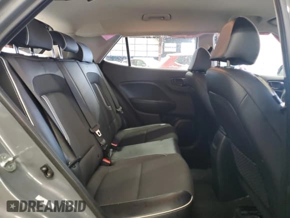 ✅ 2022 Hyundai Venue Limited • VIN: KMHRC8A33NU135331 • Lot: 43912335. Listed on Copart with 68,000 mi. Free auction sales archive from the USA and detailed vehicle history report at DreamBid. Image 11.