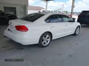 ✅ 2014 Volkswagen Passat SE • VIN: 1VWBS7A3XEC060844 • Лот: 42498002. Опубликован ранее на IAAI с пробегом 125 884 миль. Бесплатный доступ к архиву аукционных продаж из США и подробный отчёт об истории автомобиля на DreamBid. Изображение 4.