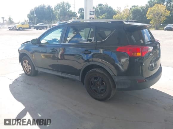✅ 2015 Toyota RAV4 LE • VIN: 2T3BFREV8FW288502 • Lot: 43628413. Listed on IAAI with 100,239 mi. Free auction sales archive from the USA and detailed vehicle history report at DreamBid. Image 3.