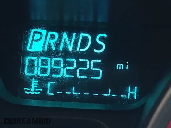 ✅ 2014 Ford Fiesta SE • VIN: 3FADP4EJ4EM160544 • Lot: 43680998. Wystawiony na IAAI z przebiegiem 89 225 mil. Bezpłatny archiwum sprzedaży aukcyjnych z USA i szczegółowy raport historii pojazdu na DreamBid. Zdjęcie 12.