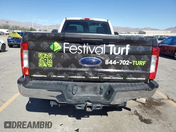 ✅ 2017 Ford F-250 XL • VIN: 1FTBF2A61HEC19862 • Lot: 87262905. Wystawiony na Copart z przebiegiem 104 619 mil. Bezpłatny archiwum sprzedaży aukcyjnych z USA i szczegółowy raport historii pojazdu na DreamBid. Zdjęcie 6.