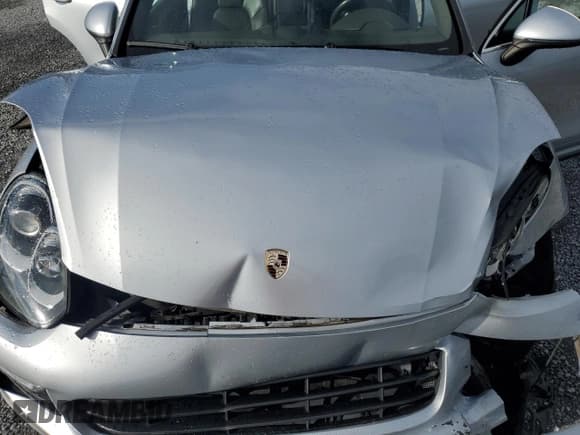 ✅ 2015 Porsche Cayenne Diesel • VIN: WP1AF2A2XFLA43278 • Lot: 59022555. Wystawiony na Copart z przebiegiem 151 469 mil. Bezpłatny archiwum sprzedaży aukcyjnych z USA i szczegółowy raport historii pojazdu na DreamBid. Zdjęcie 12.