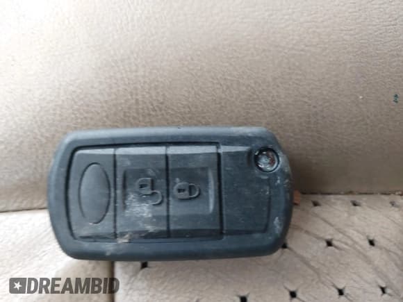 ✅ 2006 Land Rover LR3 SE • VIN: SALAE25476A354252 • Lot: 42263286. Wystawiony na IAAI z przebiegiem 177 990 mil. Bezpłatny archiwum sprzedaży aukcyjnych z USA i szczegółowy raport historii pojazdu na DreamBid. Zdjęcie 11.