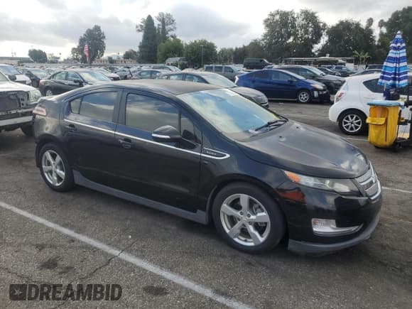 ✅ 2013 Chevrolet Volt • VIN: 1G1RA6E48DU109364 • Lot: 71126054. Wystawiony na Copart z przebiegiem 188 938 mil. Bezpłatny archiwum sprzedaży aukcyjnych z USA i szczegółowy raport historii pojazdu na DreamBid. Zdjęcie 4.